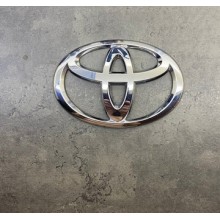 Toyota sienna 2011- 17, значок, эмблема на капот
